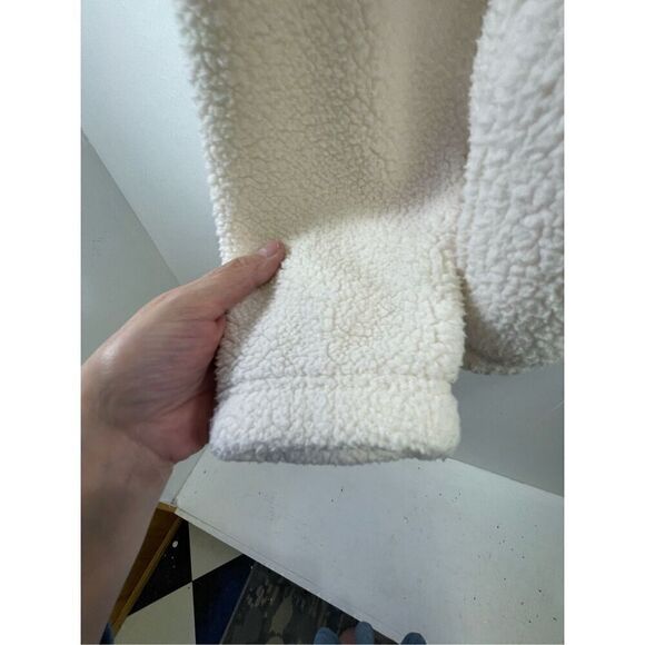 Abercrombie Ivory Henley Sherpa Size 11-12 - Picture 6 of 8